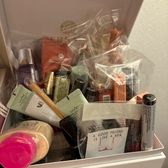 Make - up - Picture 3 of 9